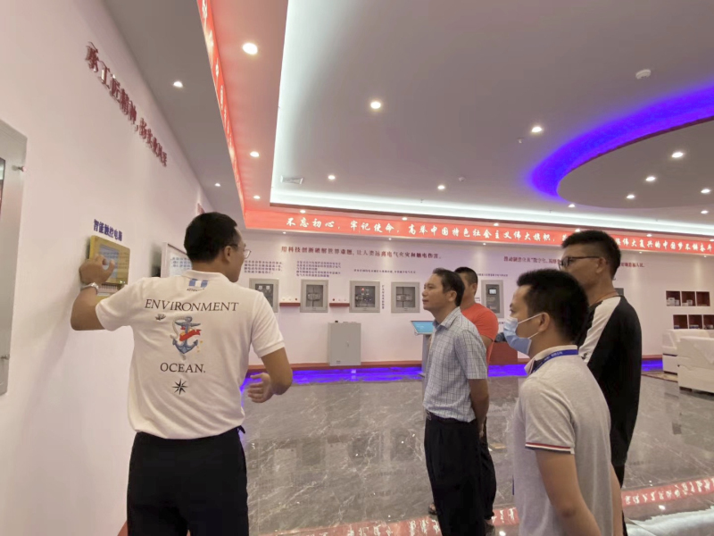 ？？？？谑星砩角姓中心主任吴有盈一行旅行优发国际集团考察指导事情_优发国际-新闻中心