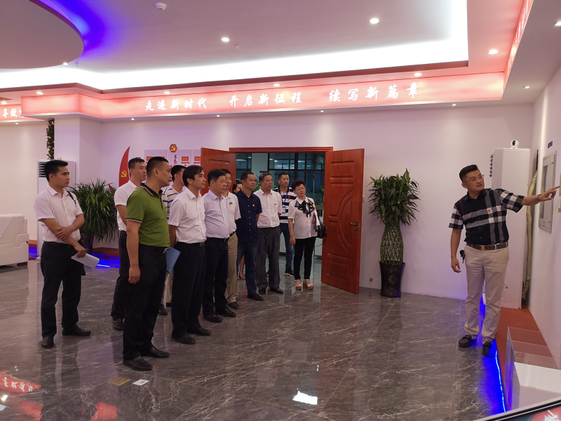美兰区机关工委、中共？？？？谑衅笮持Р肯虻家恍休傲儆欧⒐始排浜峡埂傲ü步ň坌，，同心助力自贸港”主题党日运动_优发国际-新闻中心